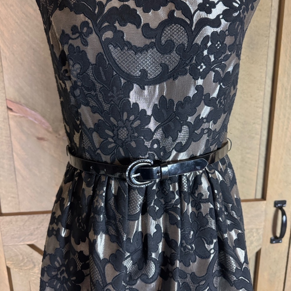 Eliza J metallic brocade fit and flare cocktail / special occasion dress Size 6 - Picture 5 of 13
